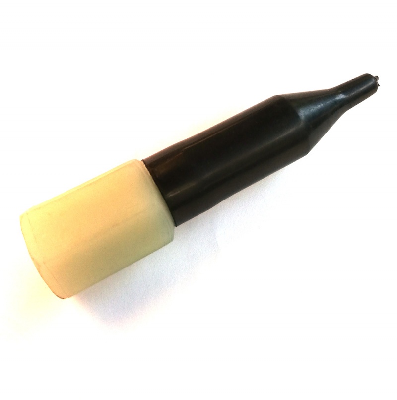 Насадка для баллона на 3,5 (три с половиной) литра. Позволяет удобно наполнять газом закиси азота ("веселящим газом") воздушные шары. Также подходит и для надувания шариков газом гелия